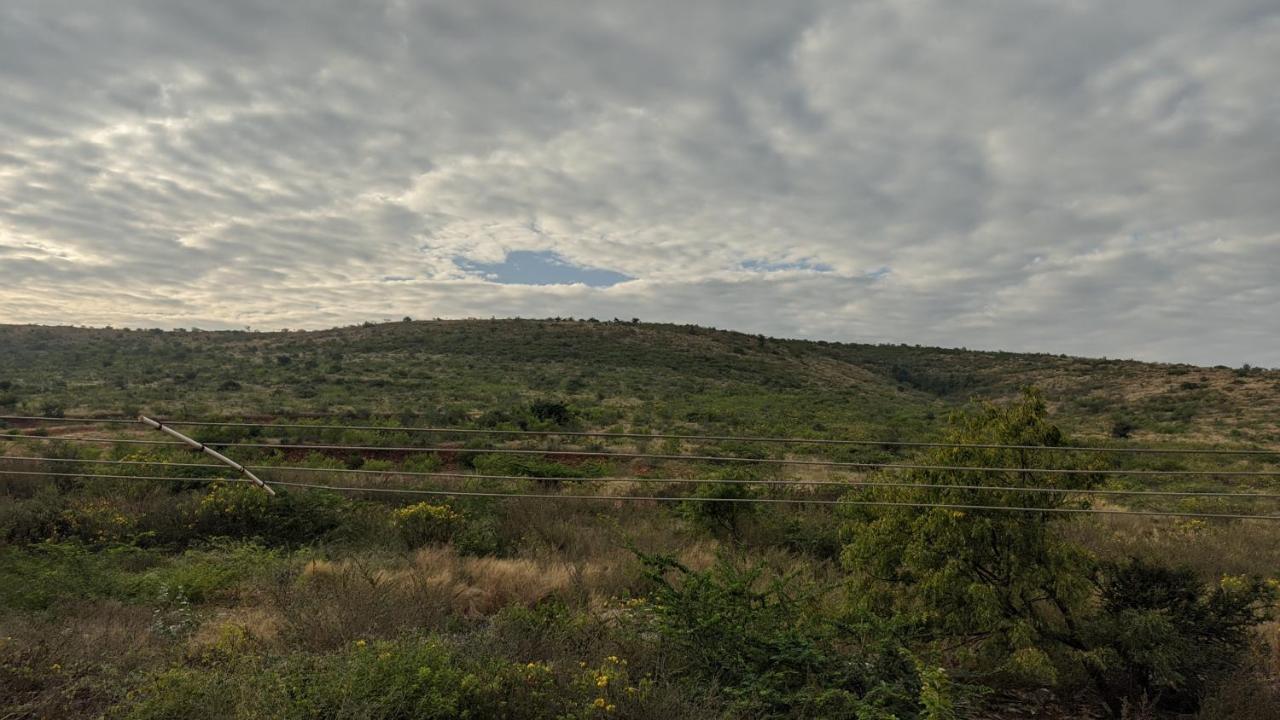 Kanthi Resorts Badami Bāgalkot Buitenkant foto