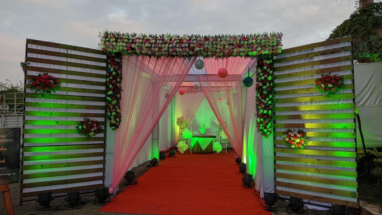 Kanthi Resorts Badami Bāgalkot Buitenkant foto