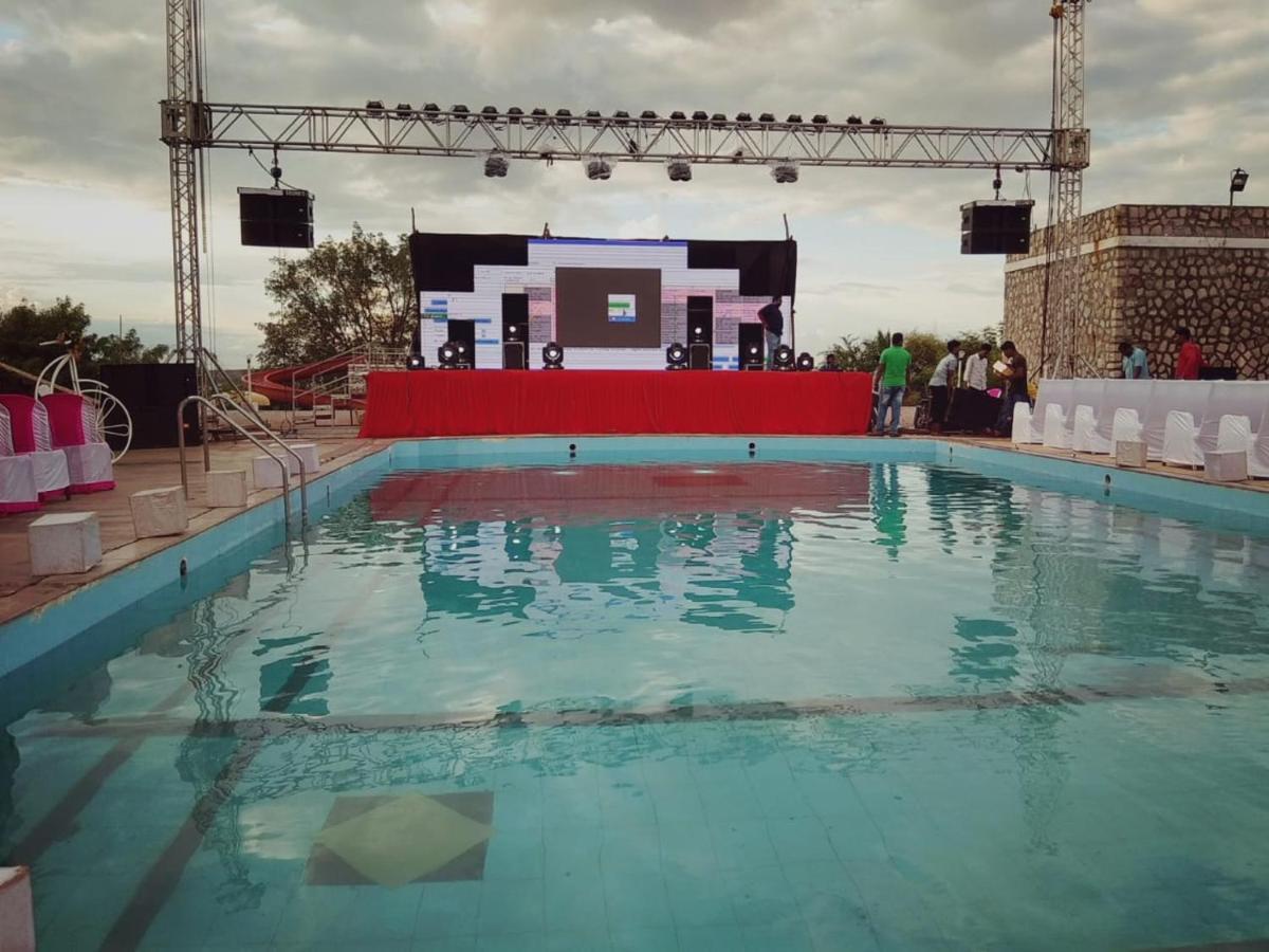 Kanthi Resorts Badami Bāgalkot Buitenkant foto